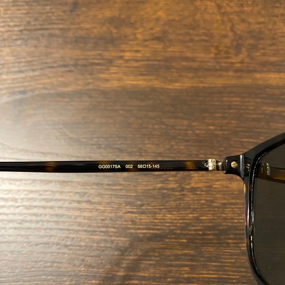 Gucci sun glaasses - Picture 10 of 14
